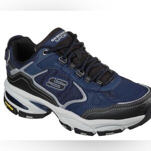 Men’s Size 12 Skechers Work/Walking Shoes – Clean & Comfortable